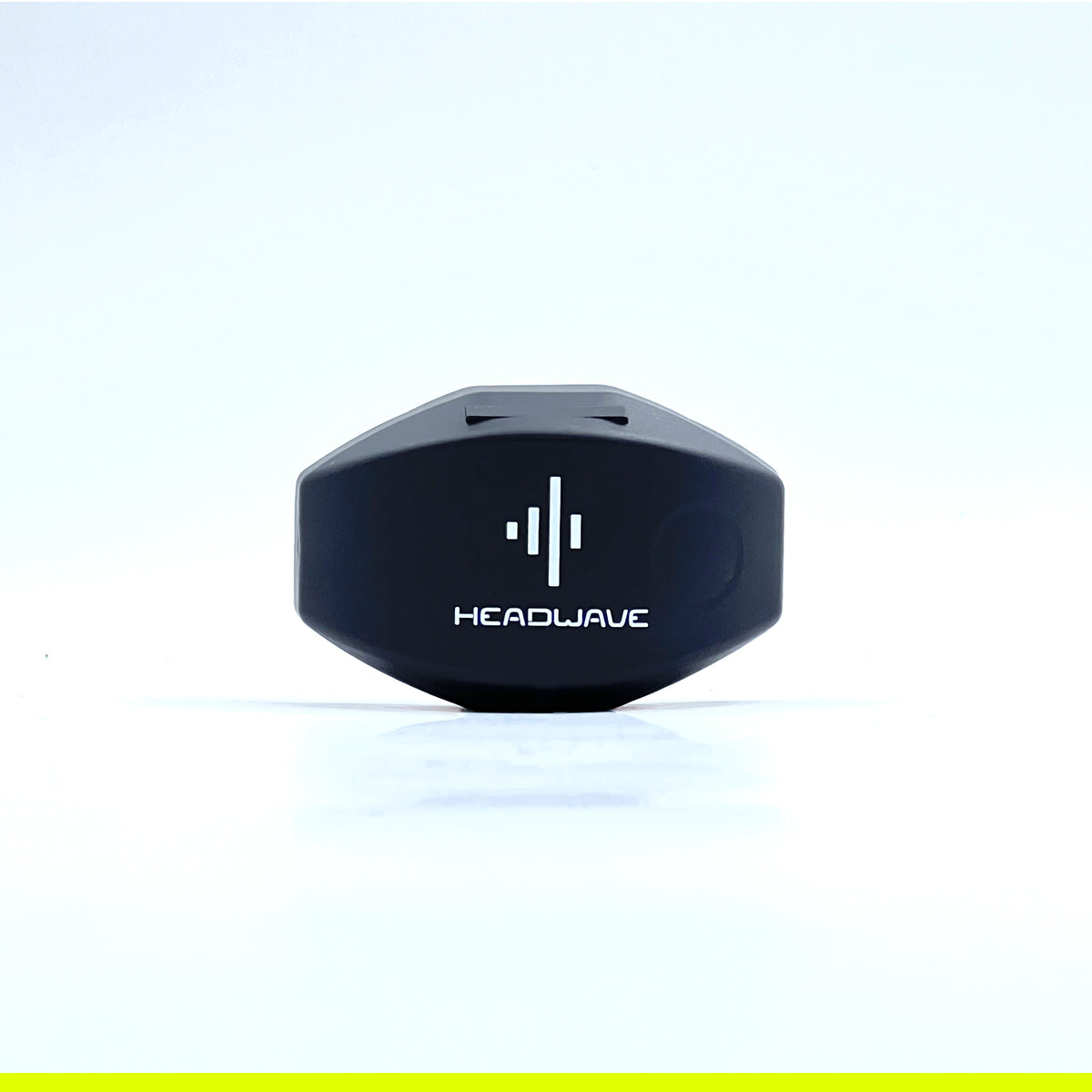 TĀG 2.0 - the speaker for your ski and snowboard helmet